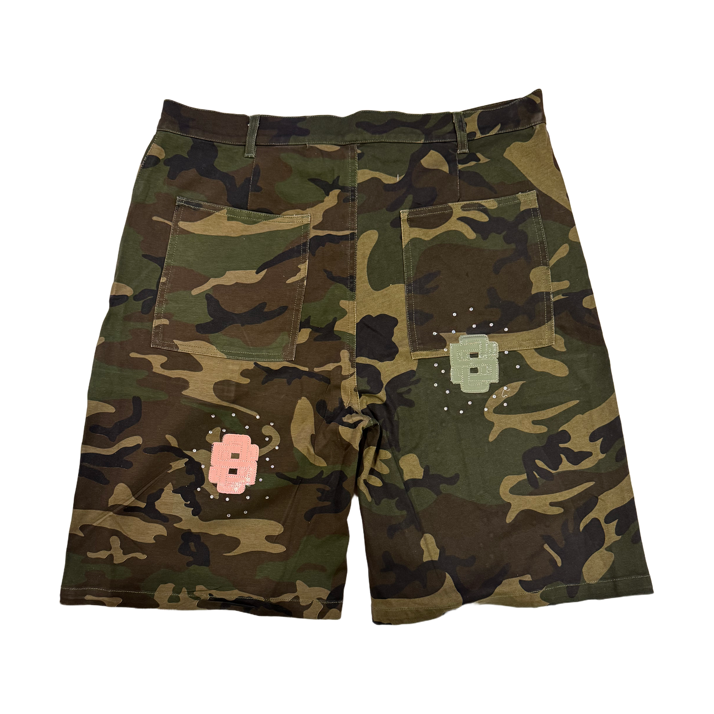 SHOW OUT Camo Shorts